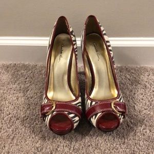 Charlotte Russe zebra/Maroon peeptoe sz 9